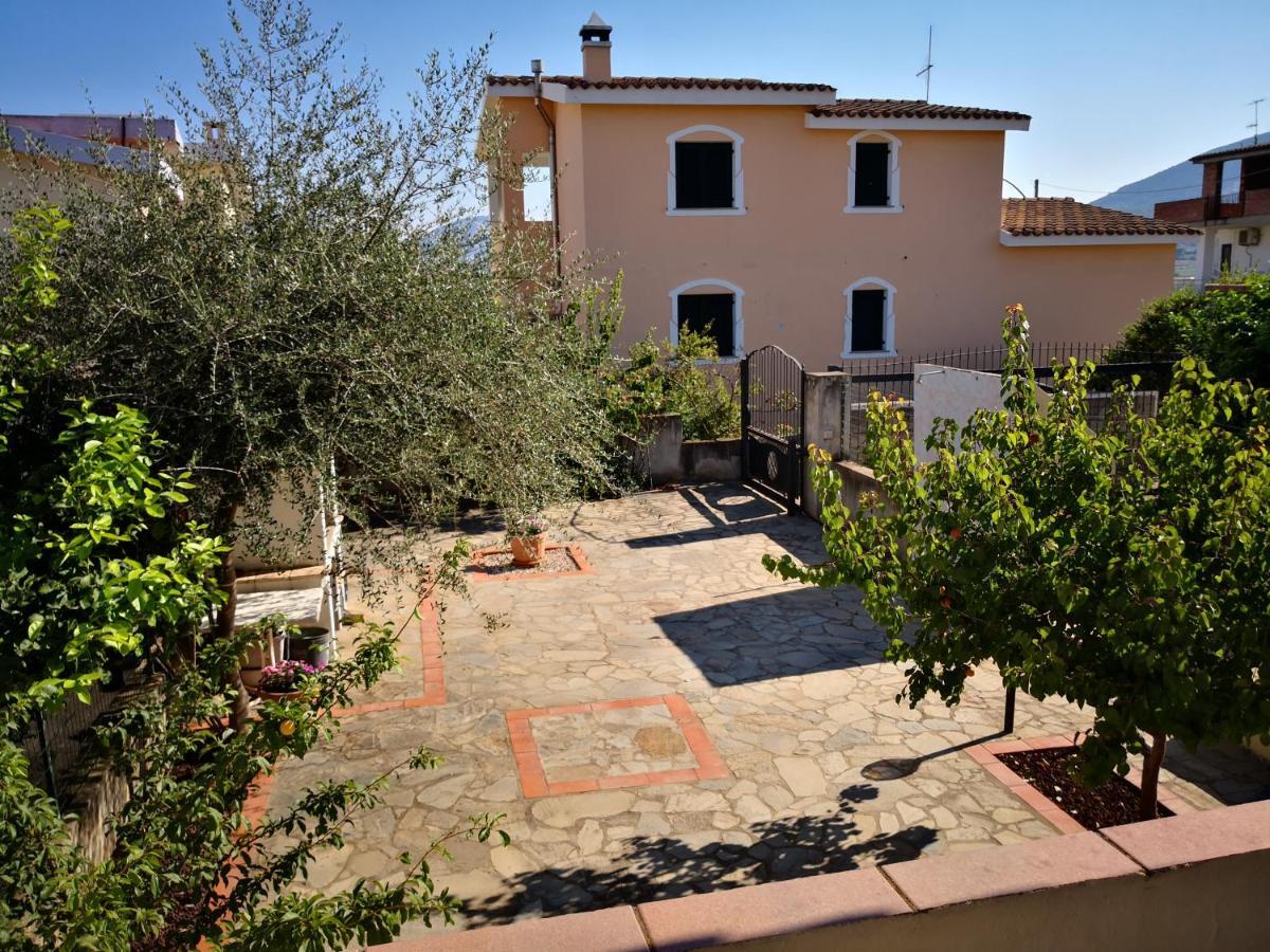 Casa Il Giardino Βίλα Orosei Εξωτερικό φωτογραφία